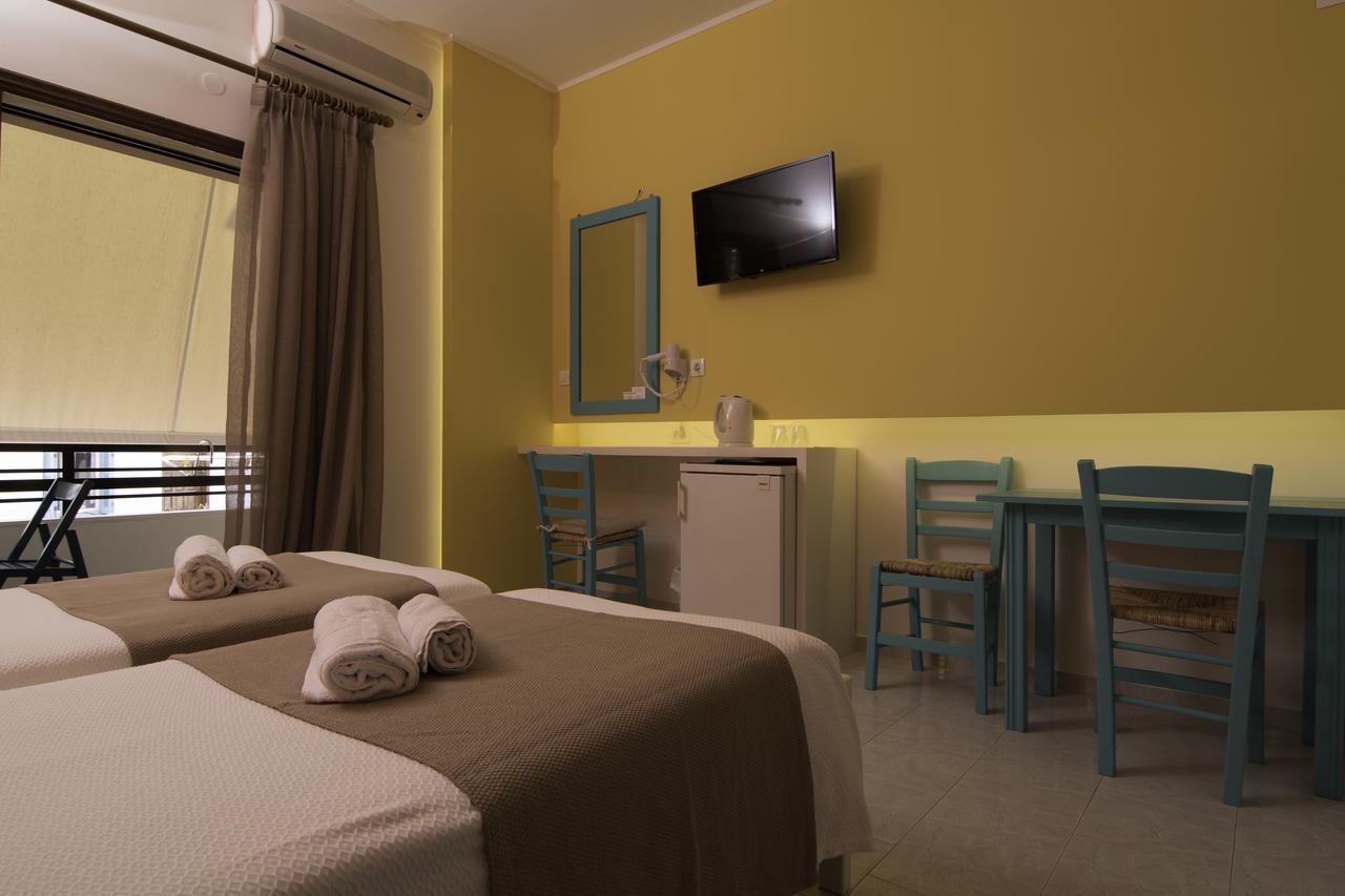 Niki Rooms Palaiochora Exterior photo