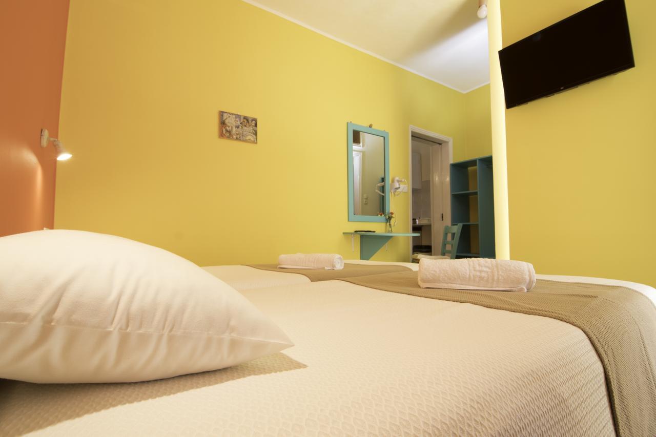 Niki Rooms Palaiochora Exterior photo