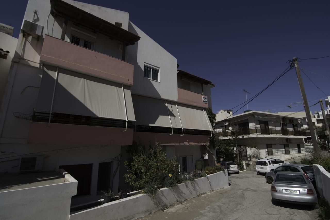 Niki Rooms Palaiochora Exterior photo